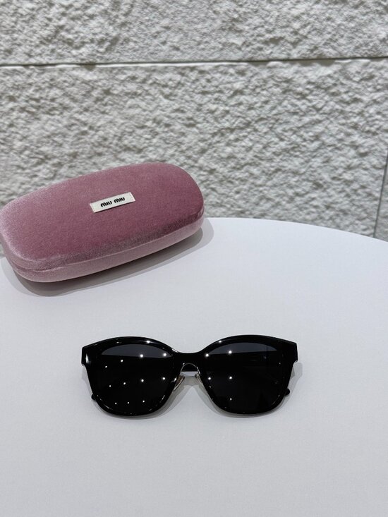 Miu Miu black sunglasses main image 6